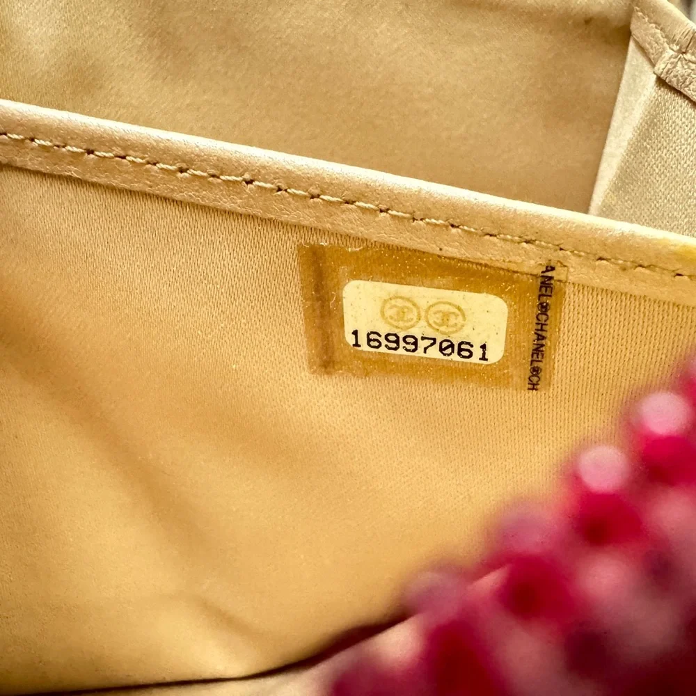 Chanel Pink Camellia Long Zippy Wallet‎